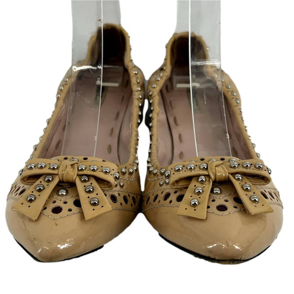 Miu Miu Flat Shoes Beige Leather Pointed Toe Bow Studded Flats Size 37 E… - Picture 4 of 11